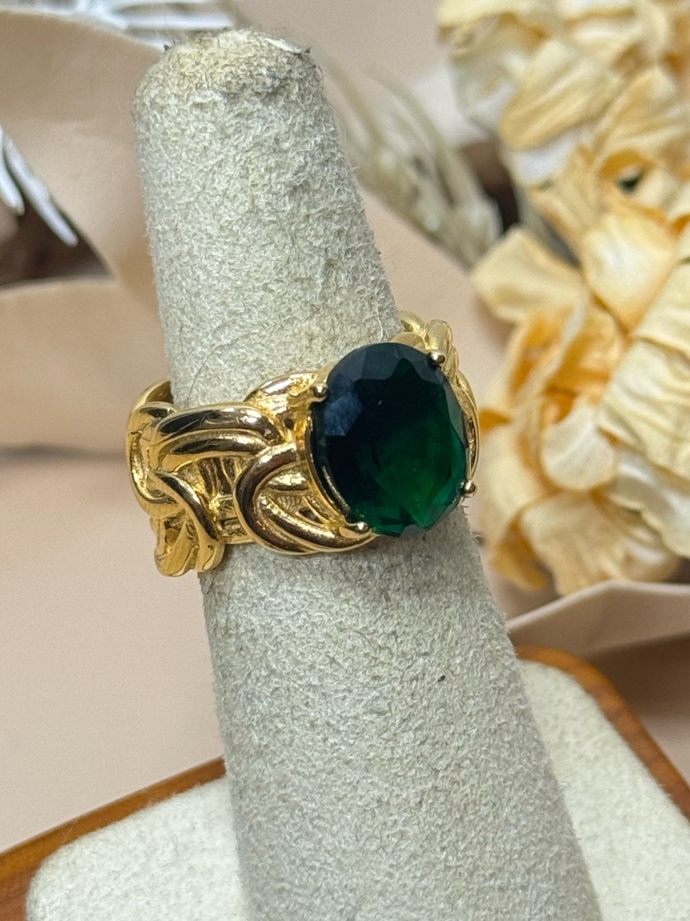 Stainless Steel Green Oval Stone Statement Ring Gold Tone Size 5.5